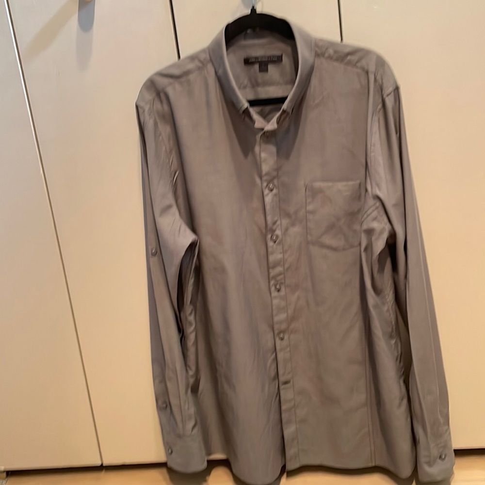 Men’s grey lightweight fine cotton long sleeve rolls up with tab & button close